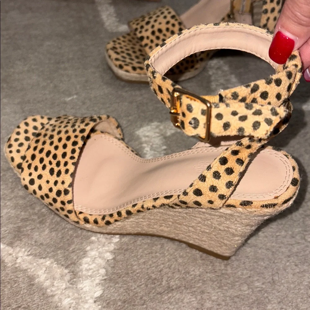 Charlotte Russe leopard espadrille sandal wedge heel Size 7